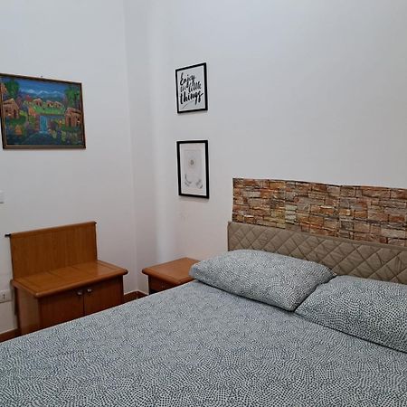 Apartment Roma Tor Vergata Con Giardino מראה חיצוני תמונה
