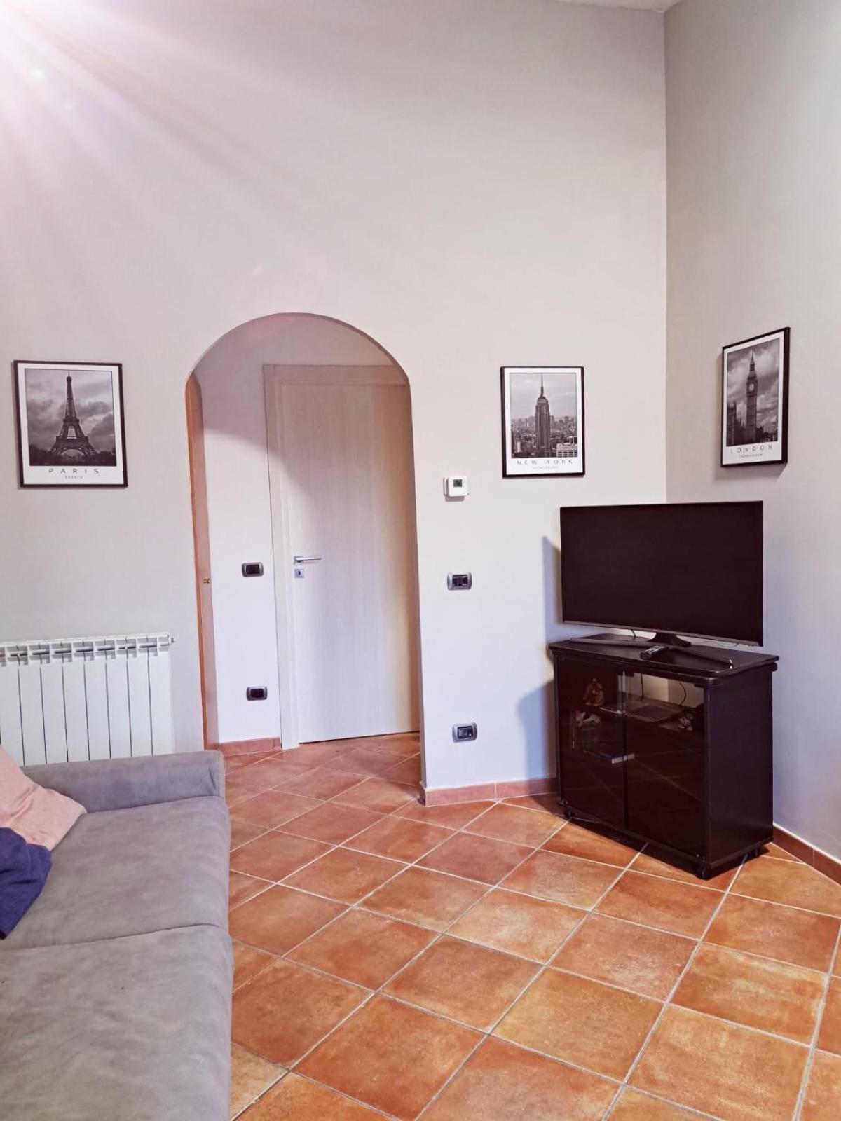 Apartment Roma Tor Vergata Con Giardino מראה חיצוני תמונה